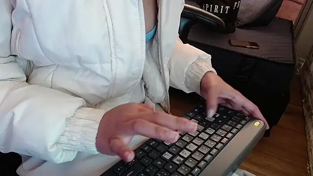 Snapshot of _kita chatting on November 2025 03:11:02 PM kita online show from November 2025 03:11:02 PM