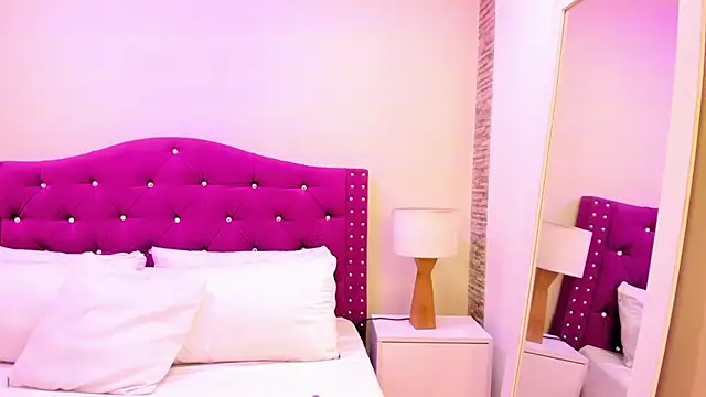 Valery Monn online show from October 2025 11:22:02 AM