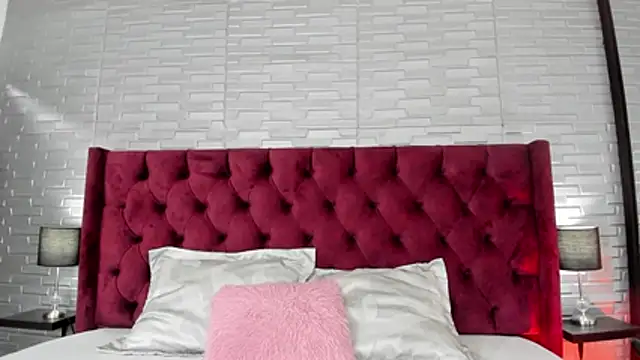 Valery Monn online show from November 2025 10:25:02 AM