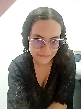 Snapshot of Tamilin_miller chatting on October 2025 04:53:02 PM Tamilin miller online show from October 2025 04:53:02 PM