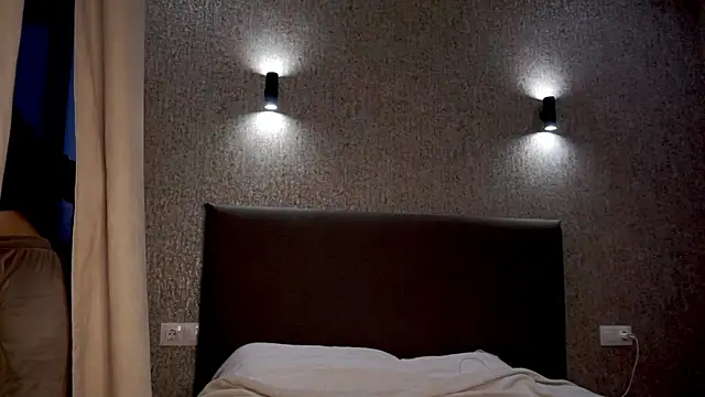 Snapshot of milykitty chatting on October 2025 01:18:02 PM milykitty online show from October 2025 01:18:02 PM