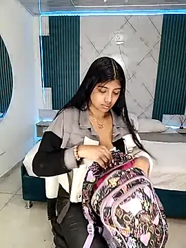 Snapshot of Briseida-White chatting on October 2025 11:55:02 AM Briseida-White online show from October 2025 11:55:02 AM