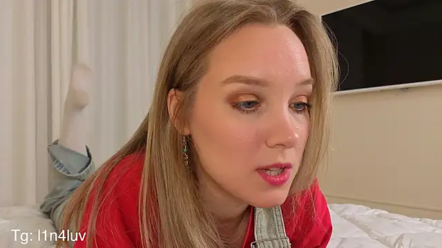 AIicaparkerc online show from October 2025 09:14:02 PM