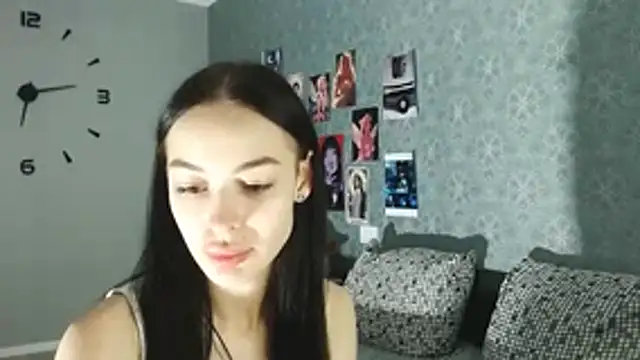 Snapshot of Daphne_Darkthorn chatting on October 2025 03:14:01 AM Daphne Darkthorn online show from October 2025 03:14:01 AM