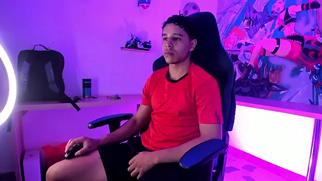 Snapshot of Adrian_Volt chatting on October 2025 08:09:02 PM Adrian Volt online show from October 2025 08:09:02 PM