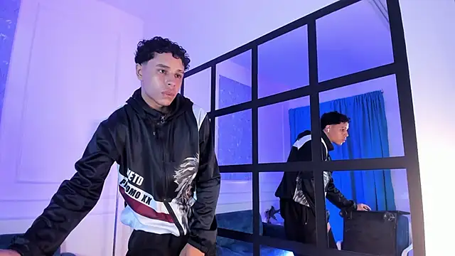 Snapshot of Adrian_Volt chatting on November 2025 03:05:01 AM Adrian Volt online show from November 2025 03:05:01 AM