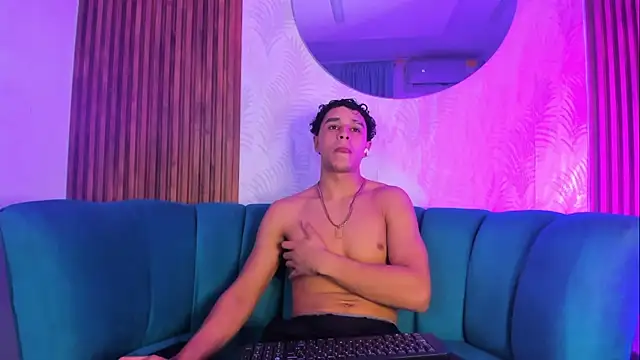 Snapshot of Adrian_Volt chatting on December 2025 03:11:01 AM Adrian Volt online show from December 2025 03:11:01 AM