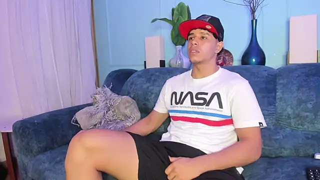 Snapshot of Adrian_Volt chatting on December 2025 03:12:02 AM Adrian Volt online show from December 2025 03:12:02 AM