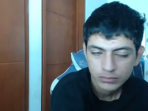 Snapshot of yosep_19CM chatting on October 2025 10:54:02 PM yosep 19CM online show from October 2025 10:54:02 PM