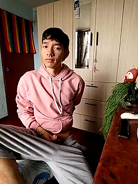 heyy noah11 online show from October 2025 03:35:02 PM