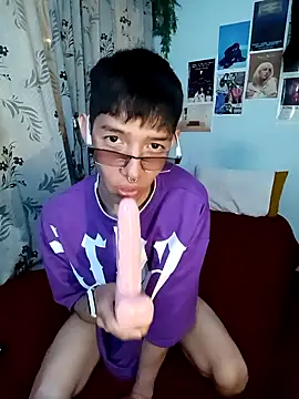 heyy noah11 online show from October 2025 01:08:02 AM