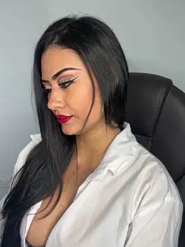 Snapshot of _Isabella_1 chatting on November 2025 02:39:02 AM Isabella 1 online show from November 2025 02:39:02 AM