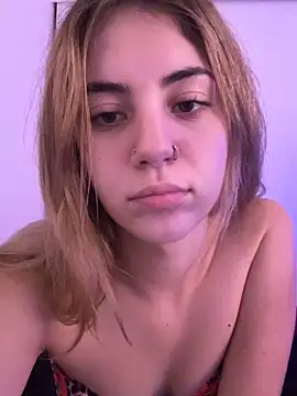 katiesxoxo3 online show from October 2025 05:17:02 AM