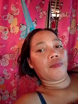 Snapshot of sweet_lara33 chatting on November 2025 08:03:02 AM sweet lara33 online show from November 2025 08:03:02 AM