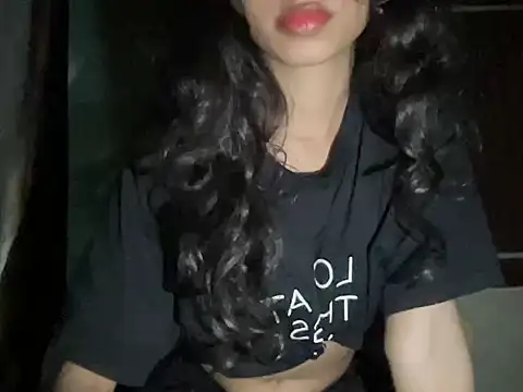 Snapshot of youngriri2 chatting on October 2025 08:31:02 PM youngriri2 online show from October 2025 08:31:02 PM