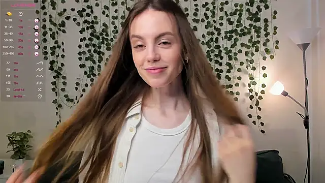 Snapshot of sweet_and_flirt chatting on October 2025 07:11:01 AM sweet and flirt online show from October 2025 07:11:01 AM