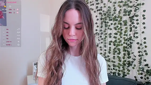 Snapshot of sweet_and_flirt chatting on November 2025 06:41:02 AM sweet and flirt online show from November 2025 06:41:02 AM