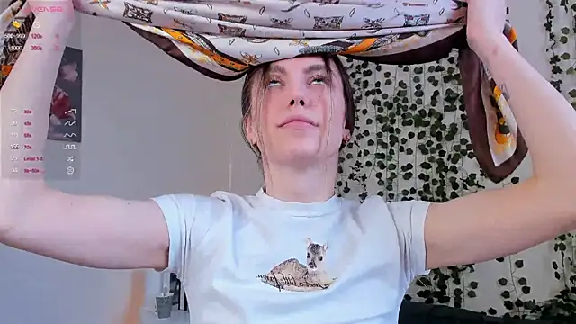 Snapshot of sweet_and_flirt chatting on November 2025 06:46:02 AM sweet and flirt online show from November 2025 06:46:02 AM