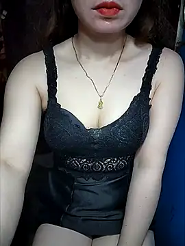 LeanaLy online show from November 2025 12:25:01 PM