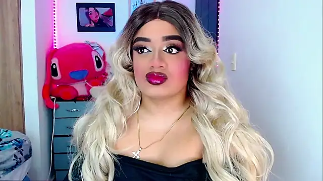 Snapshot of Sofiabigcock22 chatting on November 2025 11:27:02 PM Sofiabigcock22 online show from November 2025 11:27:02 PM