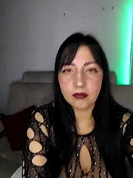 kitten25-hott online show from October 2025 02:01:02 AM