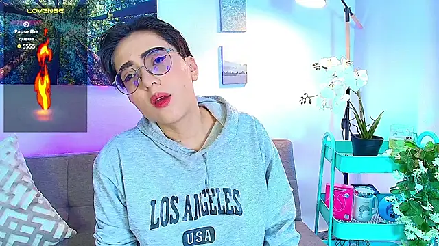 Snapshot of Alex_carter chatting on October 2025 11:32:02 AM Alex carter online show from October 2025 11:32:02 AM