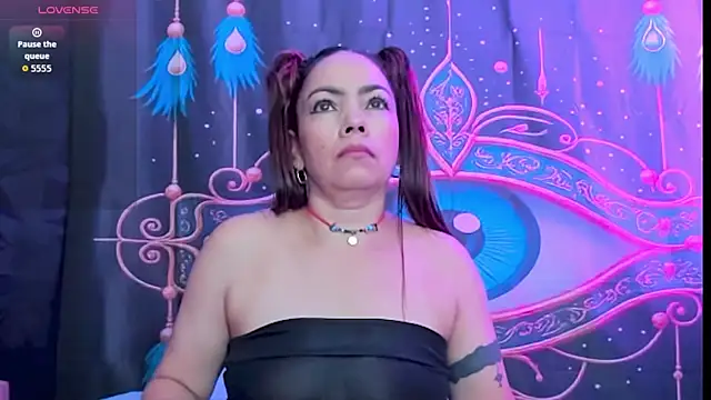 Snapshot of Sharlott_smith chatting on October 2025 01:12:01 PM Sharlott smith online show from October 2025 01:12:01 PM