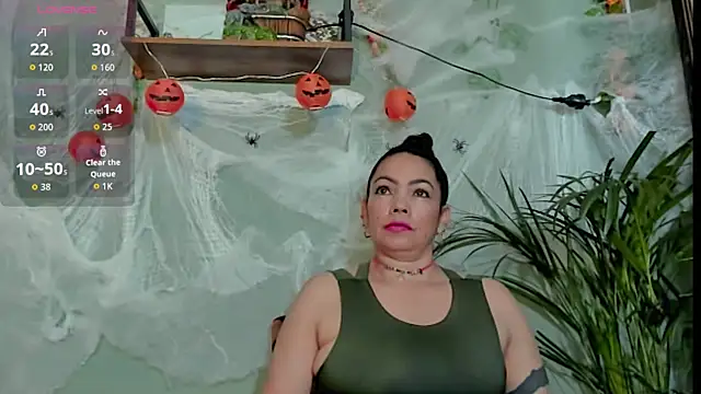 Snapshot of Sharlott_smith chatting on October 2025 10:32:02 PM Sharlott smith online show from October 2025 10:32:02 PM