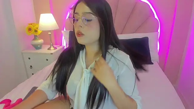 Alisson pettite online show from October 2025 07:34:01 PM