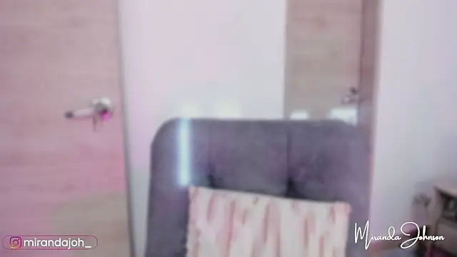 Snapshot of MirandaJohnson_ chatting on November 2025 12:37:02 PM MirandaJohnson online show from November 2025 12:37:02 PM
