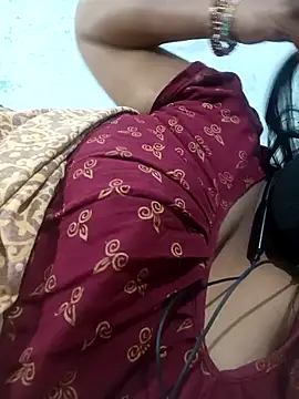 Snapshot of SX-ANA chatting on November 2025 06:15:01 PM SX-ANA online show from November 2025 06:15:01 PM