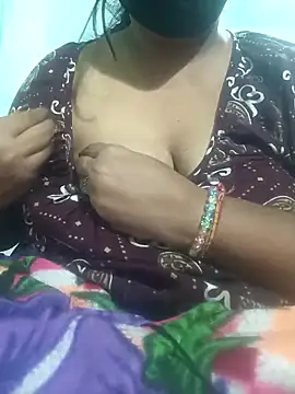 Snapshot of SX-ANA chatting on November 2025 06:06:02 PM SX-ANA online show from November 2025 06:06:02 PM