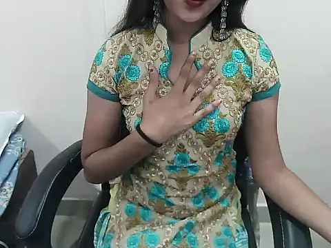 Snapshot of notty_heena chatting on October 2025 04:12:01 AM notty heena online show from October 2025 04:12:01 AM