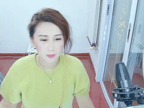 Snapshot of -dandan chatting on October 2025 08:14:02 AM -dandan online show from October 2025 08:14:02 AM