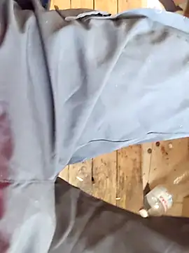 Snapshot of szabi1995 chatting on November 2025 08:35:01 AM szabi1995 online show from November 2025 08:35:01 AM