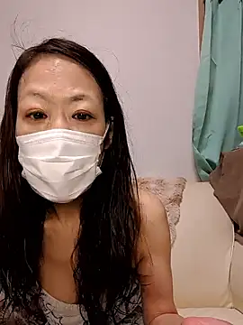 Snapshot of jyuse000ryuse chatting on November 2025 10:43:02 AM jyuse000ryuse online show from November 2025 10:43:02 AM