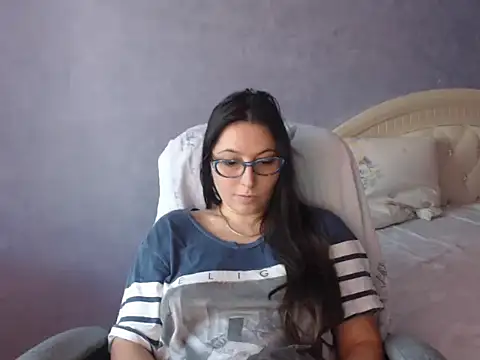 Snapshot of LuckyLisa23 chatting on November 2025 01:21:02 PM LuckyLisa23 online show from November 2025 01:21:02 PM