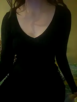 Snapshot of KittieCreme chatting on November 2025 01:21:02 PM KittieCreme online show from November 2025 01:21:02 PM