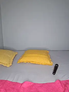 Snapshot of certifiedhottie2025 chatting on October 2025 06:03:02 AM certifiedhottie2025 online show from October 2025 06:03:02 AM