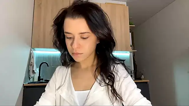 Snapshot of CeredAlum chatting on October 2025 08:03:01 AM CeredAlum online show from October 2025 08:03:01 AM