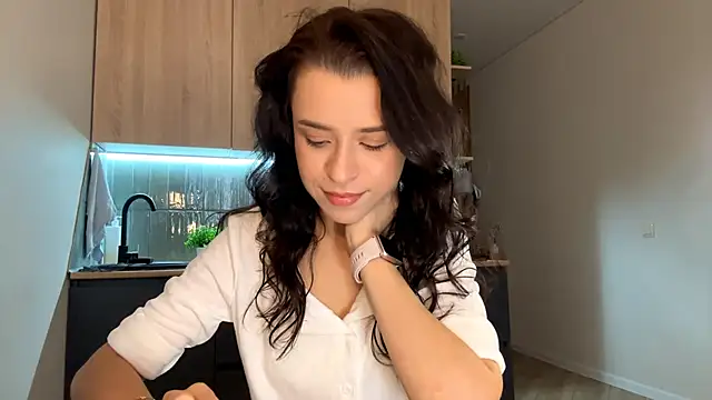 Snapshot of CeredAlum chatting on October 2025 07:20:01 AM CeredAlum online show from October 2025 07:20:01 AM