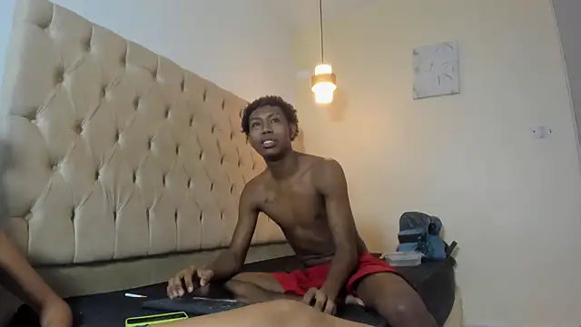 Snapshot of Hotblosson chatting on November 2025 04:28:02 PM Hotblosson online show from November 2025 04:28:02 PM