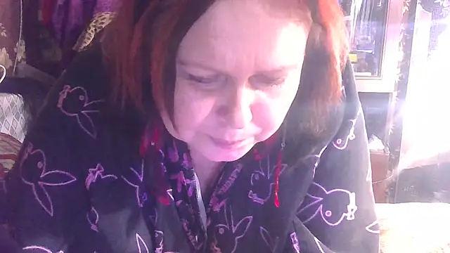 Snapshot of CharleeKendall chatting on October 2025 08:19:01 PM CharleeKendall online show from October 2025 08:19:01 PM