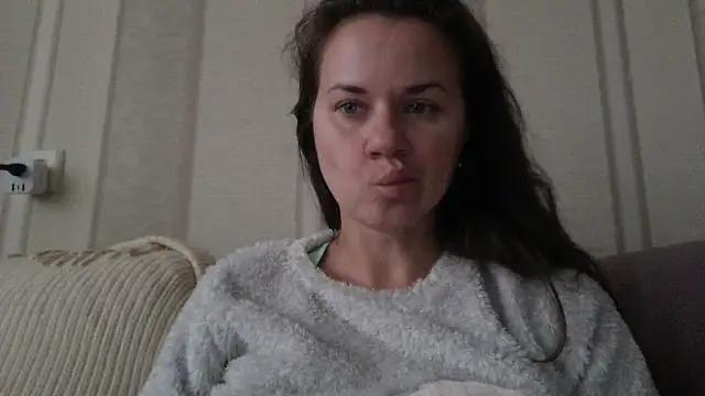 Snapshot of GiaaCaranggi chatting on October 2025 10:38:02 AM GiaaCaranggi online show from October 2025 10:38:02 AM