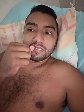 Snapshot of mario1709cm chatting on October 2025 05:14:01 PM mario1709cm online show from October 2025 05:14:01 PM