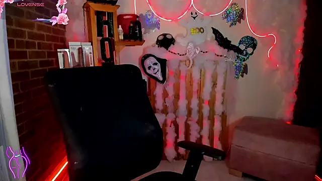 Snapshot of Lizz_martins chatting on October 2025 01:35:01 AM Lizz martins online show from October 2025 01:35:01 AM