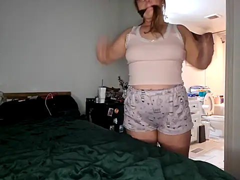 mommiixpooks online show from October 2025 06:35:02 AM