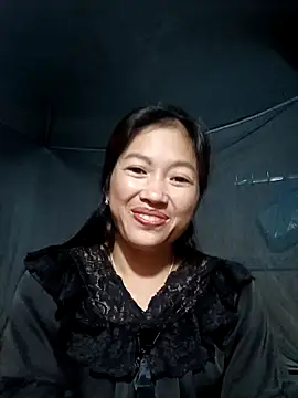 Snapshot of -Paige- chatting on October 2025 03:17:02 AM -Paige- online show from October 2025 03:17:02 AM