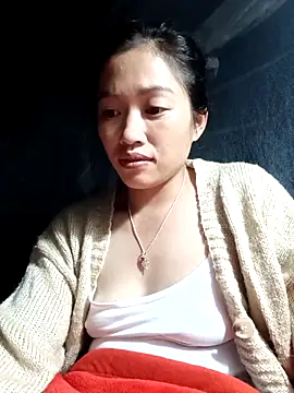 Snapshot of -Paige- chatting on November 2025 12:48:02 PM -Paige- online show from November 2025 12:48:02 PM