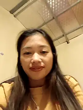 Snapshot of -Paige- chatting on November 2025 06:13:01 AM -Paige- online show from November 2025 06:13:01 AM